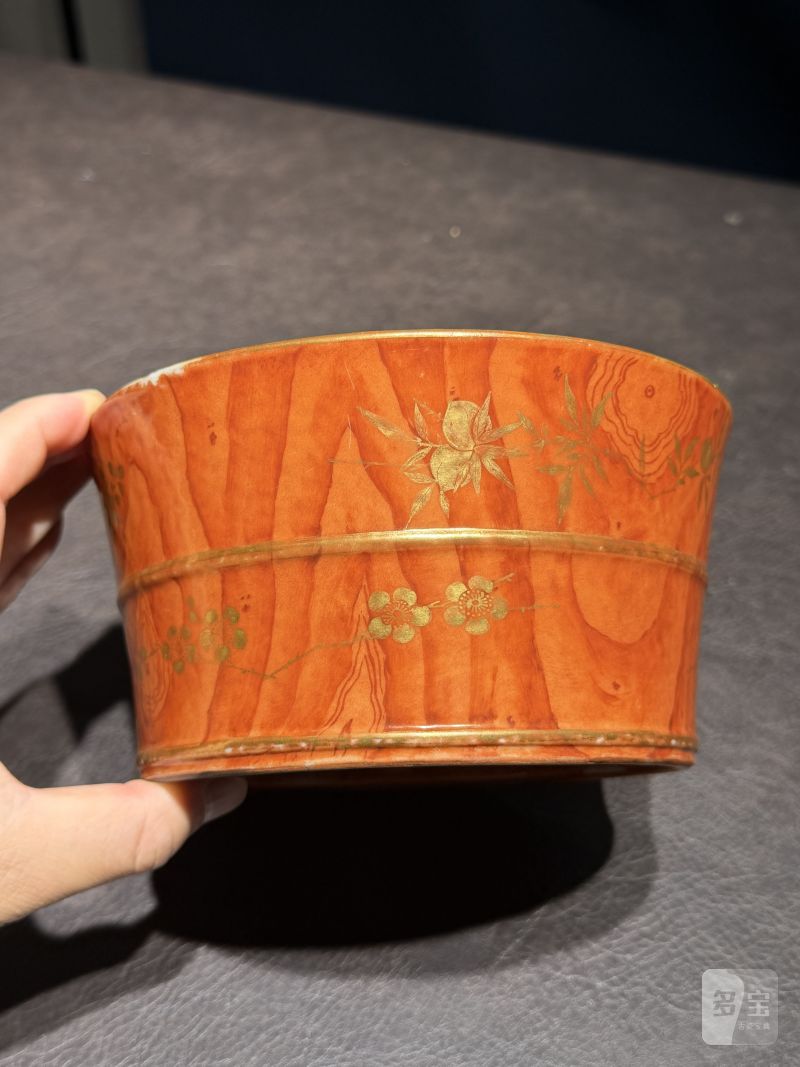 清乾隆 木纹釉描金花卉弦纹笔洗（配木座） - 图8